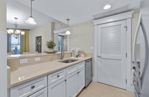 Baytowne Wharf Condo | "Bay-Watchin" Sandestin #3511 2 Bedroom Sleeps 6