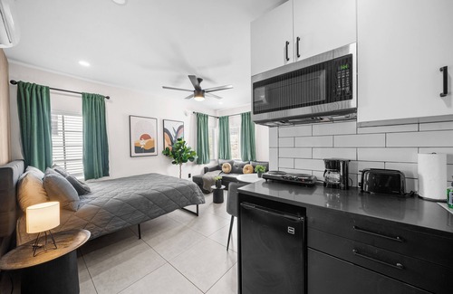 West Avenue Apartment | Baybreeze Apartments by Lowkl