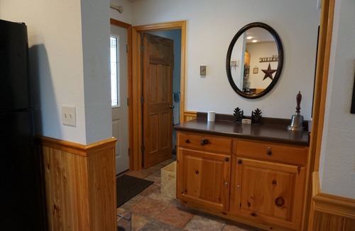 Bayfield Condo | Bayfield- Charming Newly Remodeled Condo, Gateway to Apostles