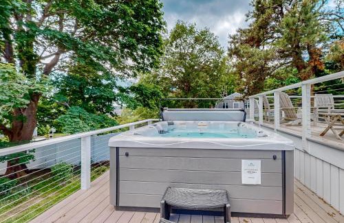 Eastham House | Bayfront Dreaming