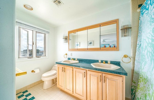 Stone Harbor House | Bayfront home on Pleasure Bay. Enjoy our 4 Bedroom/2.5BA- 14 Beds on the water