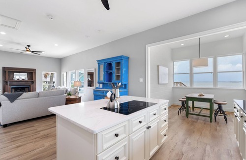 Royal Lagoons House | Bayfront home with a wonderful view of the bridge