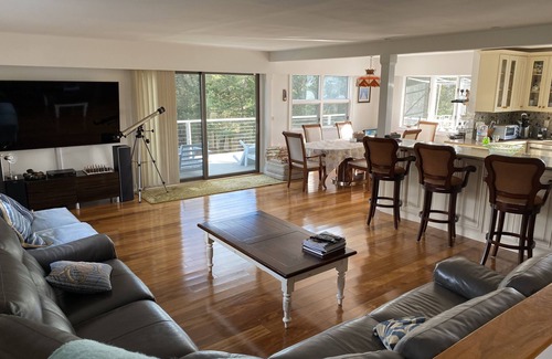 Southold House | Bayfront Vacation Home in Southold, 5 Bedrooms