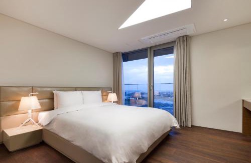 Jungmun Hotel | Bayhill Pool & Villa