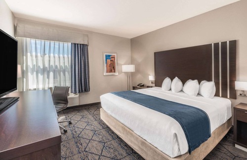 Albuquerque Hotel | Baymont by Wyndham Albuquerque Airport