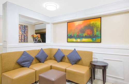 Ames Hotel | Baymont by Wyndham Ames