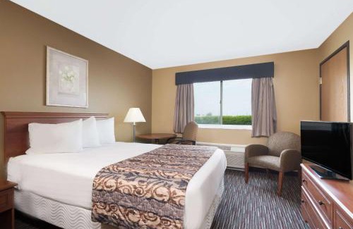 Columbus Hotel | Baymont by Wyndham Columbus/Rickenbacker