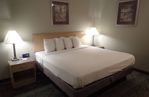 Effingham Hotel | Baymont by Wyndham Effingham