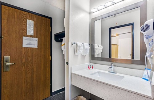 Jackson Hotel | Baymont by Wyndham Jackson