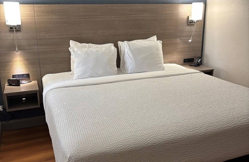 Kingdom City Hotel | Baymont by Wyndham Kingdom City