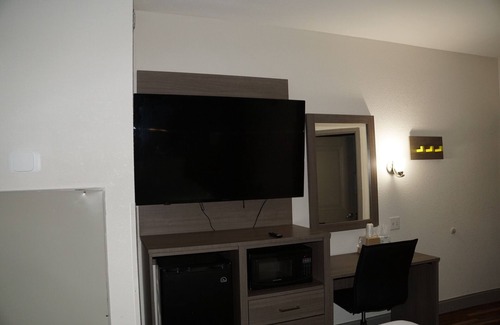 Kingdom City Hotel | Baymont by Wyndham Kingdom City