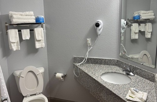 Kingdom City Hotel | Baymont by Wyndham Kingdom City