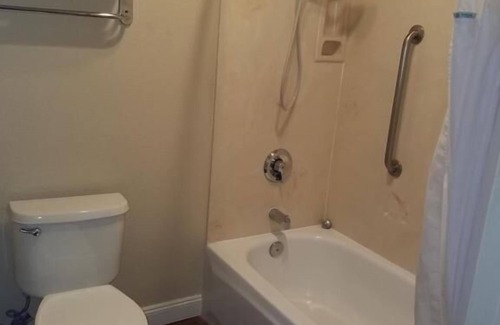 Modesto Hotel | Baymont by Wyndham Modesto Salida