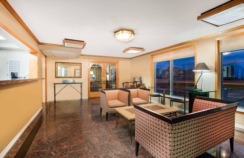 Sandusky Hotel | Baymont by Wyndham Sandusky