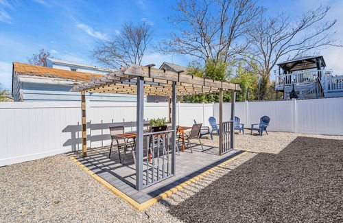 Keansburg House | Bayshore Family Retreat