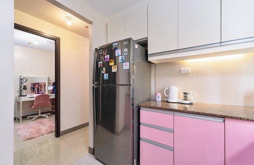 Tambo Apartment | Bayshore Luxe– 50% Off-For Birthdays & Girls’ Trip