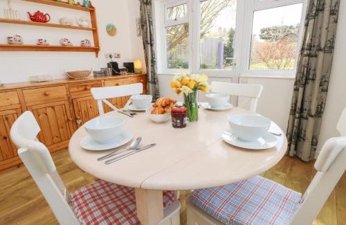 Totland Bay House | Baytree Cottage