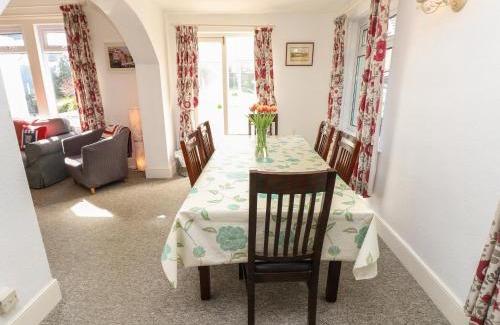 Totland Bay House | Baytree Cottage