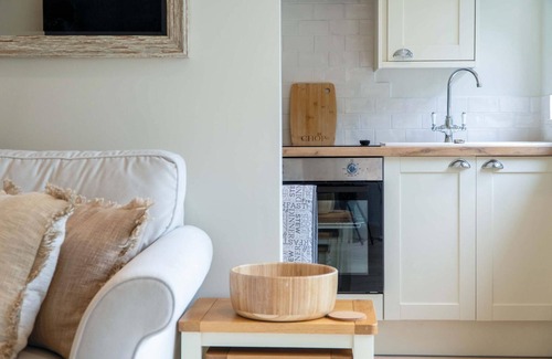 Oxwich Ski Chalet | Bayview 3 - 2 Bedroom Chalet - Bayview Oxwich