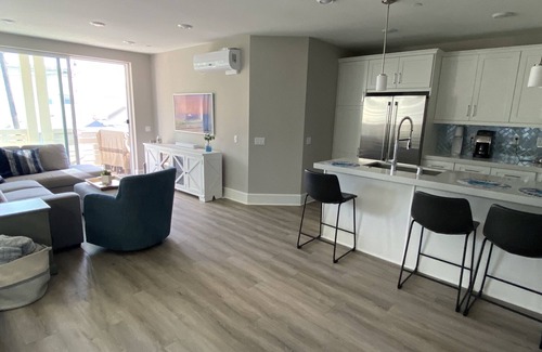 Central Mission Beach House | Bayview 3BR 2BA is a family paradise: Toys included!