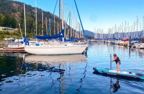 Bayview House | Bayview Float Home on Lake Pend O'reille