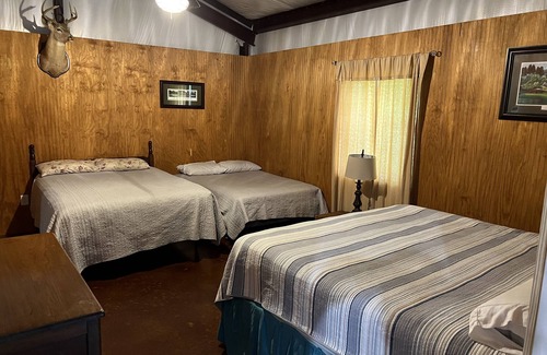 Ludlow House | BBQ Barn with private drive and spacious parking