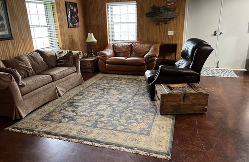 Ludlow House | BBQ Barn with private drive and spacious parking