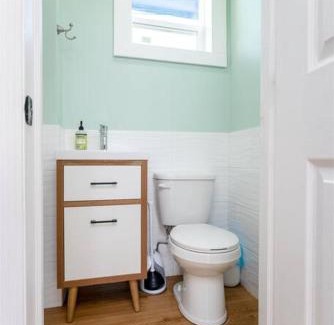 Jacksonville Beach Apartment | Be A Nomad - Beach Cottage Oceanfront