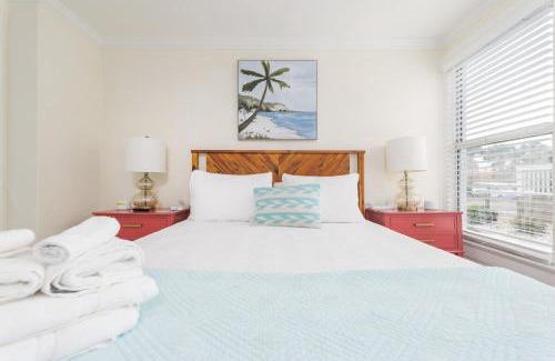 Jacksonville Beach Apartment | Be a Nomad - Ocean Breeze - Steps from Beach