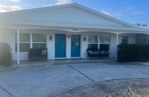 Englewood South House | Be on the water & in the pool- Relax, Sun & Fun- Sleeps 60 close to beaches!