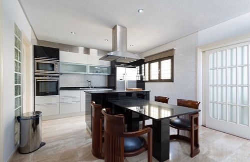 Las Palmas de Gran Canaria House | Beachfront House in Las Palmas with Terrace