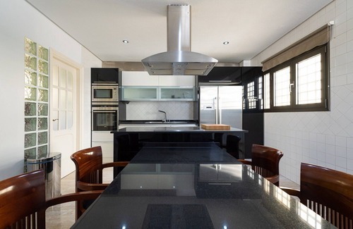 Las Palmas de Gran Canaria House | Beachfront House in Las Palmas with Terrace