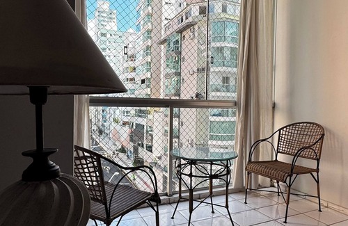 Barra Sul Apartment | Beachfront apartment with swimming pool in the center of Balneário Camboriú