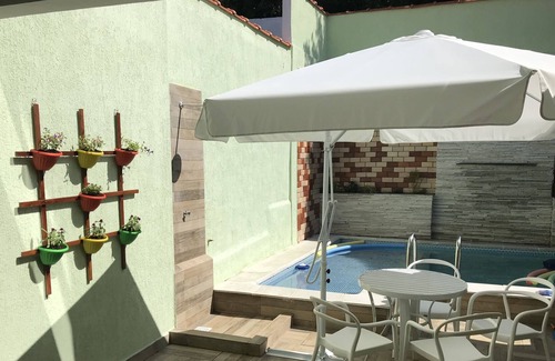 Praia Grande House | Beach and heated pool in the Diving Capital