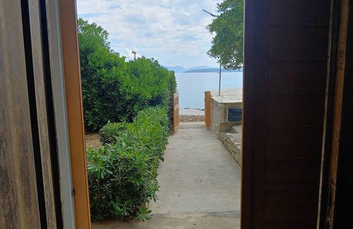 Stomorska Apartment | Beach Apartments Šolta - Studio Apartment with Sea View 1