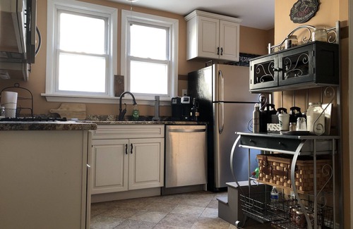 Ventnor City House | Beach & Bay Breezes Charming North Beach Home Seasonal Discount stay rates