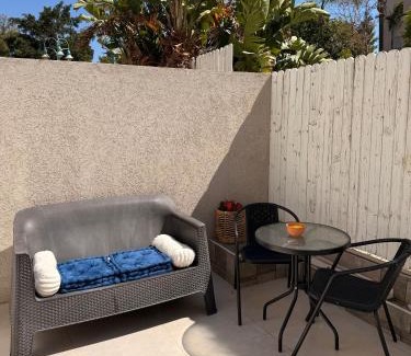 Shlomi House | BEACH BAY suit