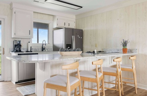 Folly Beach House | Beach + Bay Views: Folly 2 Bedroom Escape!