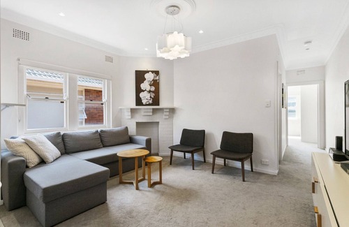 North Bondi Apartment | Beach Breeze on Ben Buckler