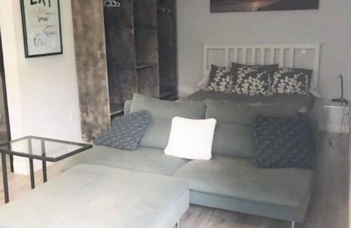 Marina del Rey House | Beach Canals Venice! - Studio w/Full Kitchen