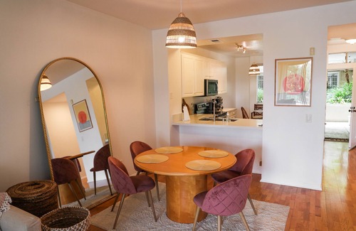 Yorktown Condo | Beach City Condo 1 Mile from Downtown, Pacific Ocean & The Beach