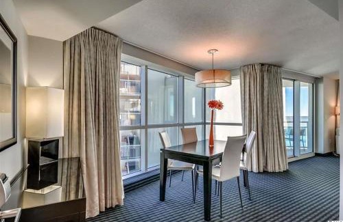 Downtown Myrtle Beach Apartment | Beach condo w pvt balcony & pools