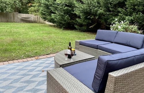 Springs House | Beach Cottage By The Bay