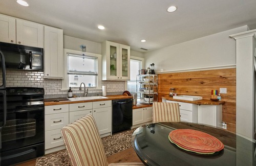 Devon Cottage | Beach cottage on private beach!