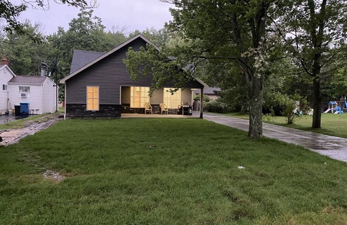 Lake Erie Beach House | Beach cottage