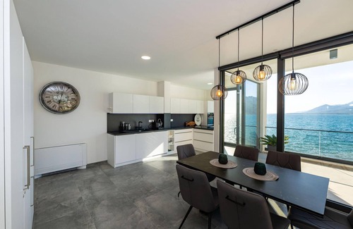 Rovanjska Apartment | Beach front apartment in Rovanjska