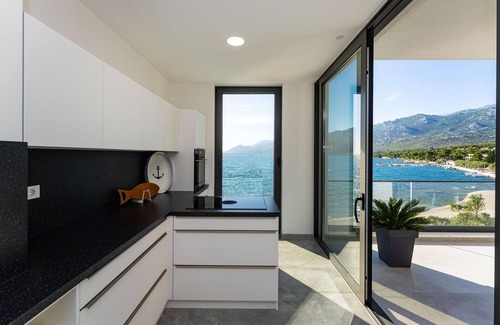 Rovanjska Apartment | Beach front apartment in Rovanjska