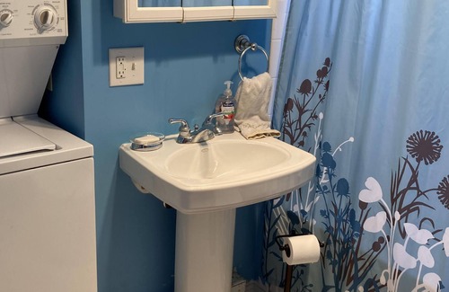 Hamlin Cottage | Beach Front Cottage