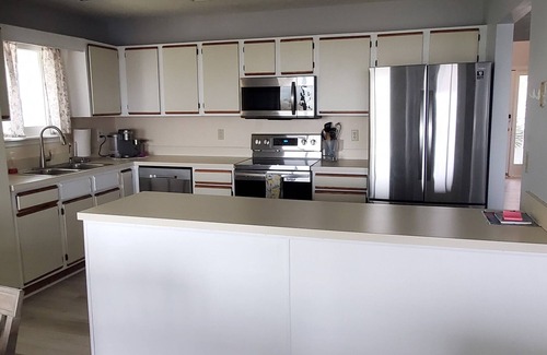 Ocean Cay House | Beach Front Waves Beautiful views Great location