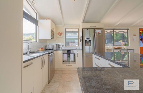 Beach Haven House | Beach Haven Seaview Retreat